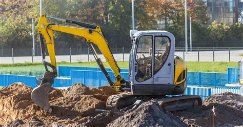 mini digger training courses near me|digger driving courses near me.